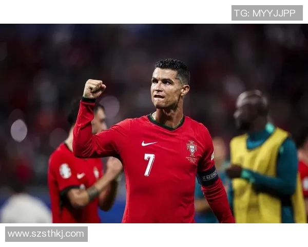 72年足球明星的传奇人生与辉煌成就回顾 72年足球明星的传奇人生与辉煌成就回顾