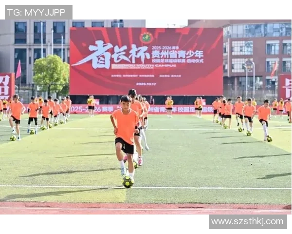 足球明星特效助力南阳中学打造校园足球文化新风尚